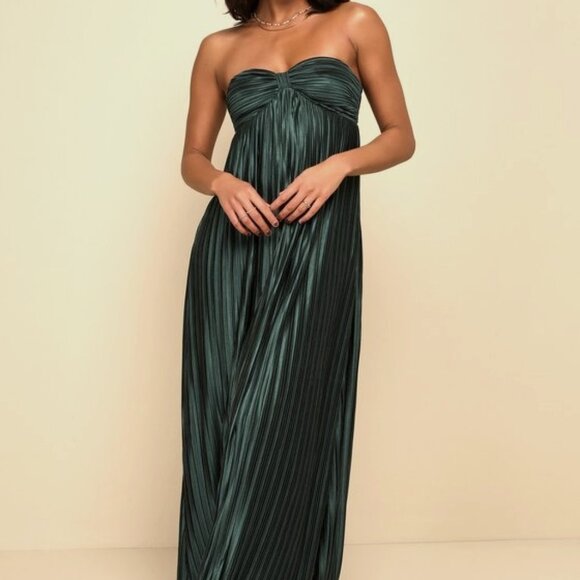 Lulus Whimsical Beauty Emerald Green Satin Plisse Strapless Maxi Dress - Size M - Picture 1 of 1